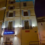 Central Hotel Nîmes