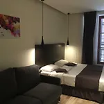 Central Hotel