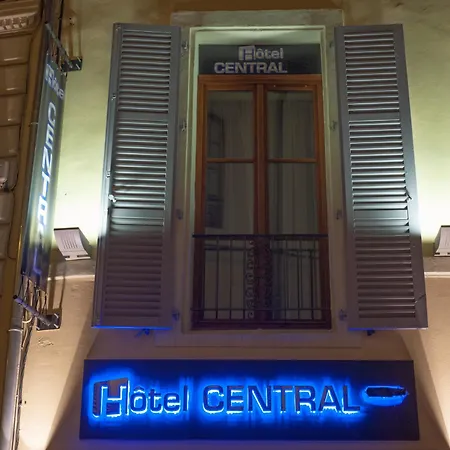 Central Hotel 3* נים