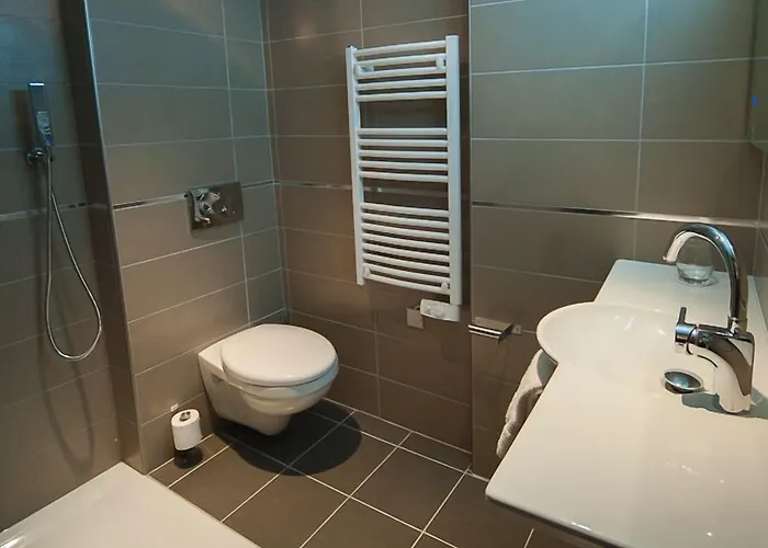 ホテル Central Hotel ニーム