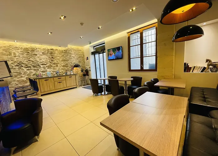 ホテル Central Hotel 3*